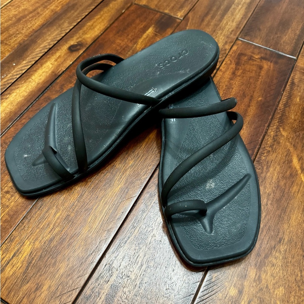 Crocs Toe Loop Black Rubber Sole Sandals